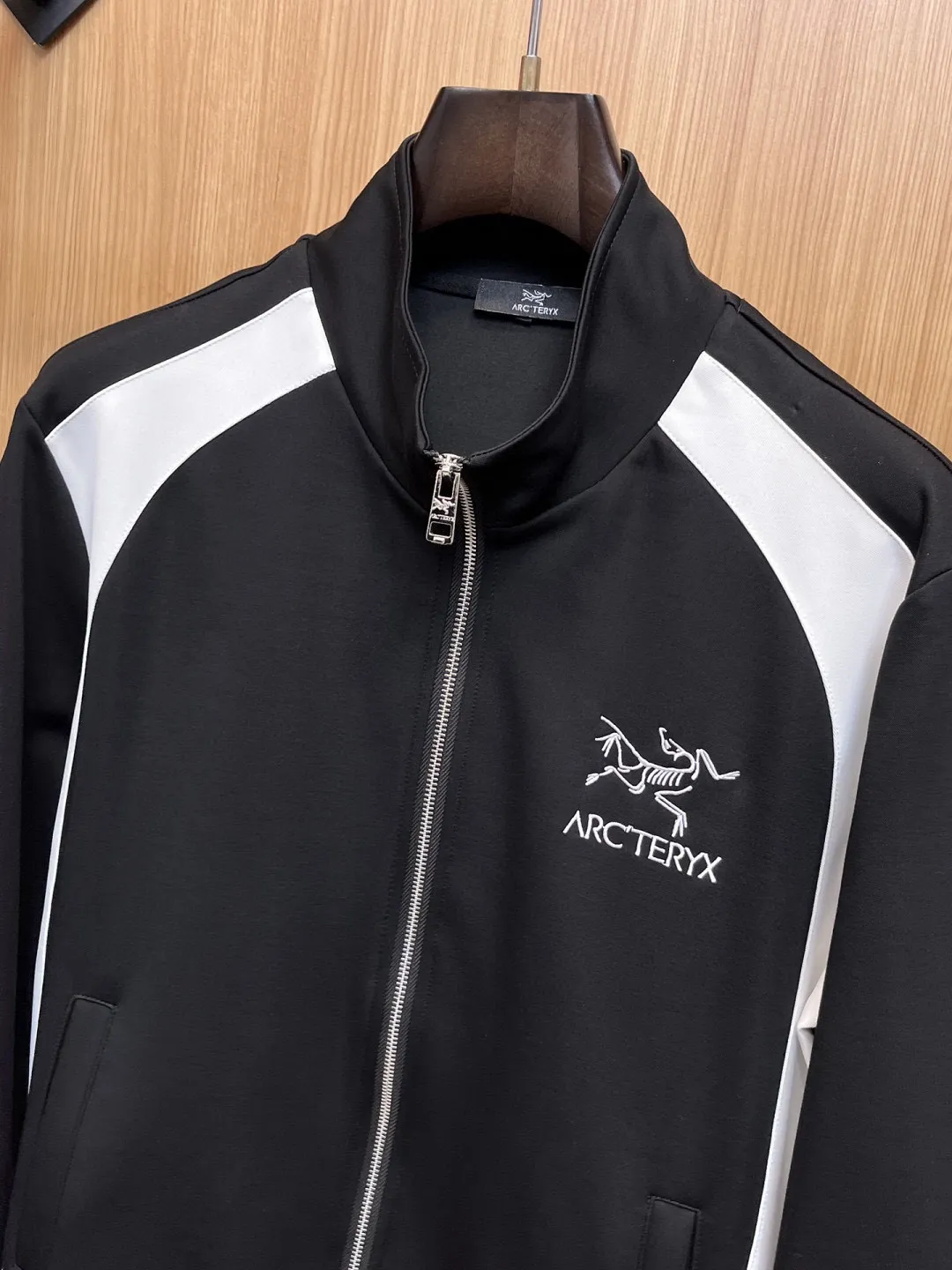 【ARCTERYX 】Hot Sale 2025 Hot Sale Original 🇭🇰 、 100%， ！ ！ Size：M-3XL（ 190 ）